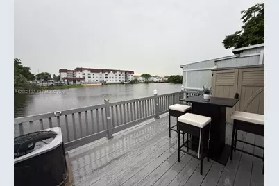 1324 W 71st St, Hialeah, FL 33014 - Photo 17