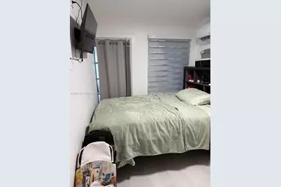 1324 W 71st St, Hialeah, FL 33014 - Photo 33