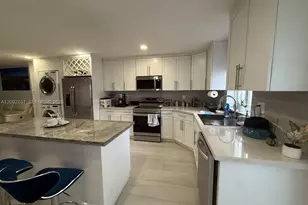 1324 W 71st St, Hialeah, FL 33014 - Photo 9