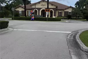 3301 W 89th Terrace, Hialeah, FL 33018 - Photo 15