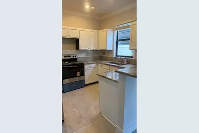 3301 W 89th Ter, Hialeah, FL 33018 - Photo 25
