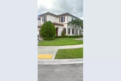 3301 W 89th Ter, Hialeah, FL 33018 - Photo 3