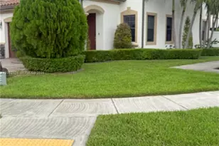 3301 W 89th Terrace, Hialeah, FL 33018 - Photo 3