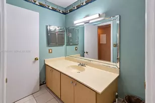 10951 W Clairmont Cir, Tamarac, FL 33321 - Photo 11