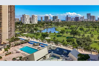 20301 W Country Club Dr. #2428, Aventura, FL 33180 - Photo 3