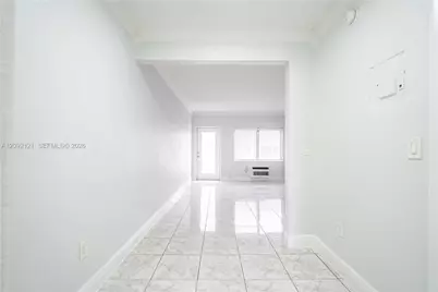 7640 Carlyle Ave #10A, Miami Beach, FL 33141 - Photo 7