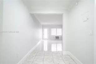 7640 Carlyle Ave, Miami Beach, FL 33141 - Photo 7