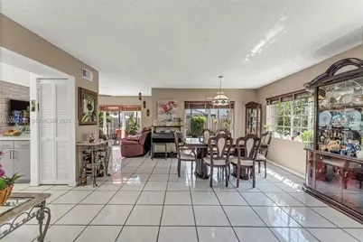 15362 SW 39th Ln, Miami, FL 33185 - Photo 9