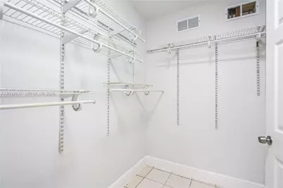 7640 Carlyle Ave #5A, Miami Beach, FL 33141 - Photo 9