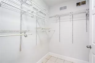 7640 Carlyle Ave, Miami Beach, FL 33141 - Photo 9