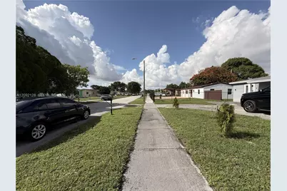 16140 NW 28th Ct, Miami Gardens, FL 33054 - Photo 3