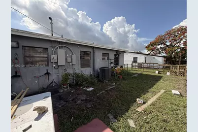 16140 NW 28th Ct, Miami Gardens, FL 33054 - Photo 21