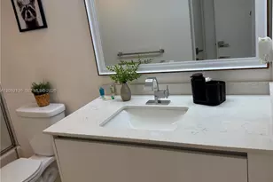 19370 Collins Ave, Sunny Isles Beach, FL 33160 - Photo 9