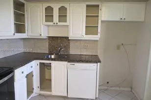 3499 Oaks Way, Pompano Beach, FL 33069 - Photo 13