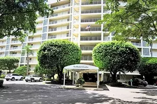 3499 Oaks Way, Pompano Beach, FL 33069 - Photo 1