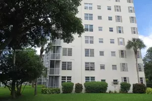 3499 Oaks Way, Pompano Beach, FL 33069 - Photo 3