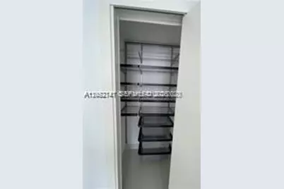 200 Biscayne Boulevard Way #901, Miami, FL 33131 - Photo 15