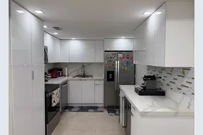 5555 Collins Ave #14G, Miami Beach, FL 33140 - Photo 25