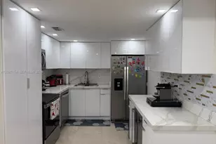 5555 Collins Ave, Miami Beach, FL 33140 - Photo 25
