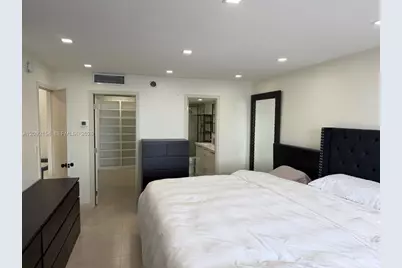 5555 Collins Ave #14G, Miami Beach, FL 33140 - Photo 11