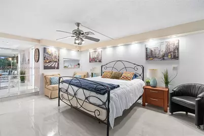 3670 Inverrary Dr #2R, Lauderhill, FL 33319 - Photo 9