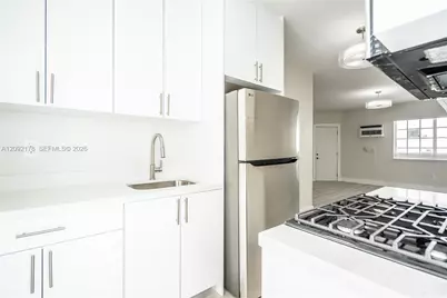 2418 Flamingo Dr #9, Miami Beach, FL 33140 - Photo 7