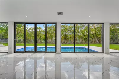 9505 SW 67th Ave, Pinecrest, FL 33156 - Photo 13