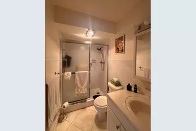 1000 NE 14th Ave #703, Hallandale Beach, FL 33009 - Photo 13