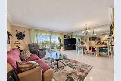 1000 NE 14th Ave #703, Hallandale Beach, FL 33009 - Photo 7