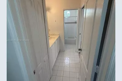 5543 NW 112th Pl #-, Doral, FL 33178 - Photo 11