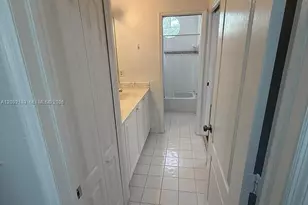 5543 NW 112th Pl, Doral, FL 33178 - Photo 11