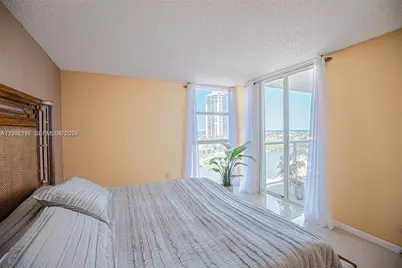 3701 N Country Club Dr #902, Aventura, FL 33180 - Photo 11