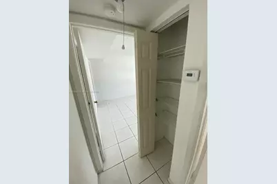2715 W 66th St #13-21, Hialeah, FL 33016 - Photo 7