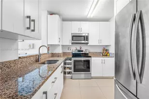 520 SE 5th Ave, Fort Lauderdale, FL 33301 - Photo 3