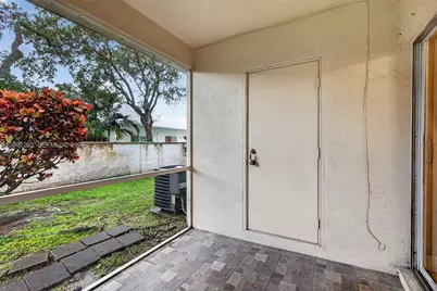 3176 SW 50th St, Dania Beach, FL 33312 - Photo 13