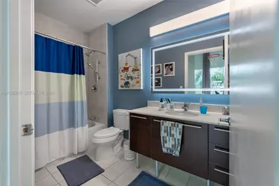 1900 N Bayshore Dr #602, Miami, FL 33132 - Photo 45