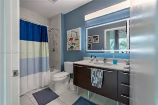 1900 N Bayshore Dr, Miami, FL 33132 - Photo 45