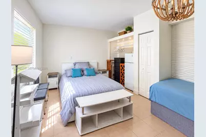 1639 Hayes St #2, Hollywood, FL 33020 - Photo 9