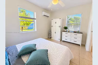 1639 Hayes St #2, Hollywood, FL 33020 - Photo 7