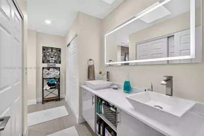 1401 NE 9th St #50, Fort Lauderdale, FL 33304 - Photo 29