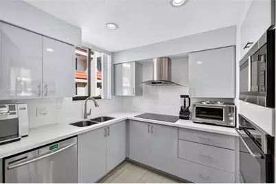 1401 NE 9th St #50, Fort Lauderdale, FL 33304 - Photo 15