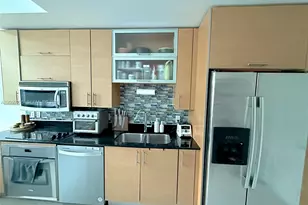 60 SW 13th St, Miami, FL 33130 - Photo 17