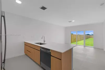 27268 SW 133rd Path, Miami, FL 33032 - Photo 5