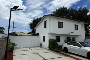 1114 NW 76th St, Miami, FL 33150 - Photo 9