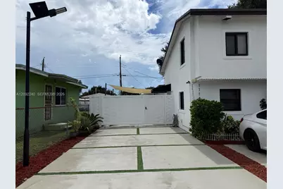 1114 NW 76th St, Miami, FL 33150 - Photo 1