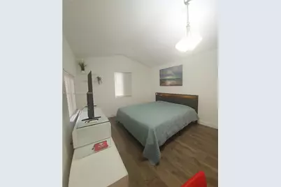 1114 NW 76th St, Miami, FL 33150 - Photo 33