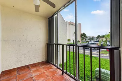 2000 Atlantic Shores Blvd #120, Hallandale Beach, FL 33009 - Photo 21
