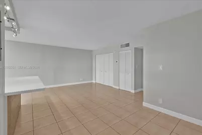 17021 N Bay Rd #705, Sunny Isles Beach, FL 33160 - Photo 9