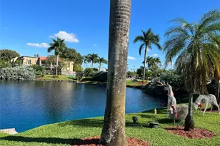 5201 Geneva Way, Doral, FL 33166 - Photo 13