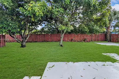 5500 SW 7th St, Margate, FL 33068 - Photo 21